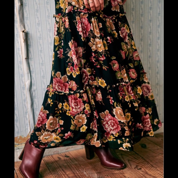 Sézane Prima maxi floral dress, size 38 - Picture 3 of 11